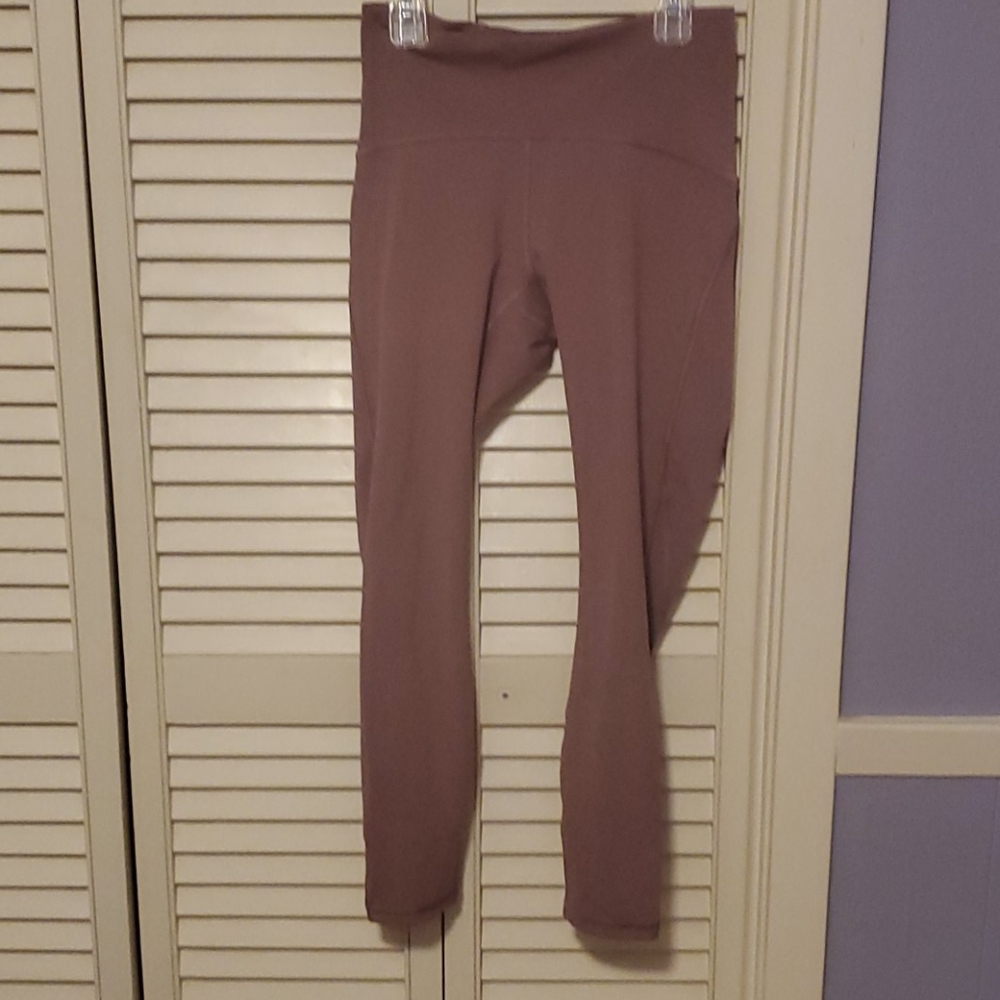 Lululemon yoga pants